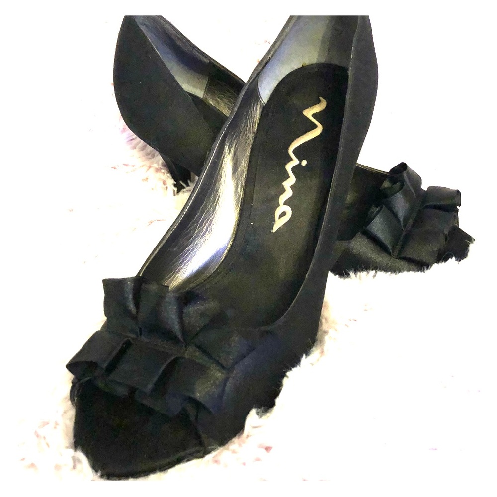 Nina black ruffle peep toe heels, size 10